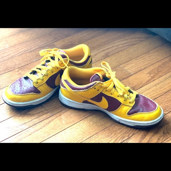 Custom Designed Nike shoes - Picture 1 of 1
